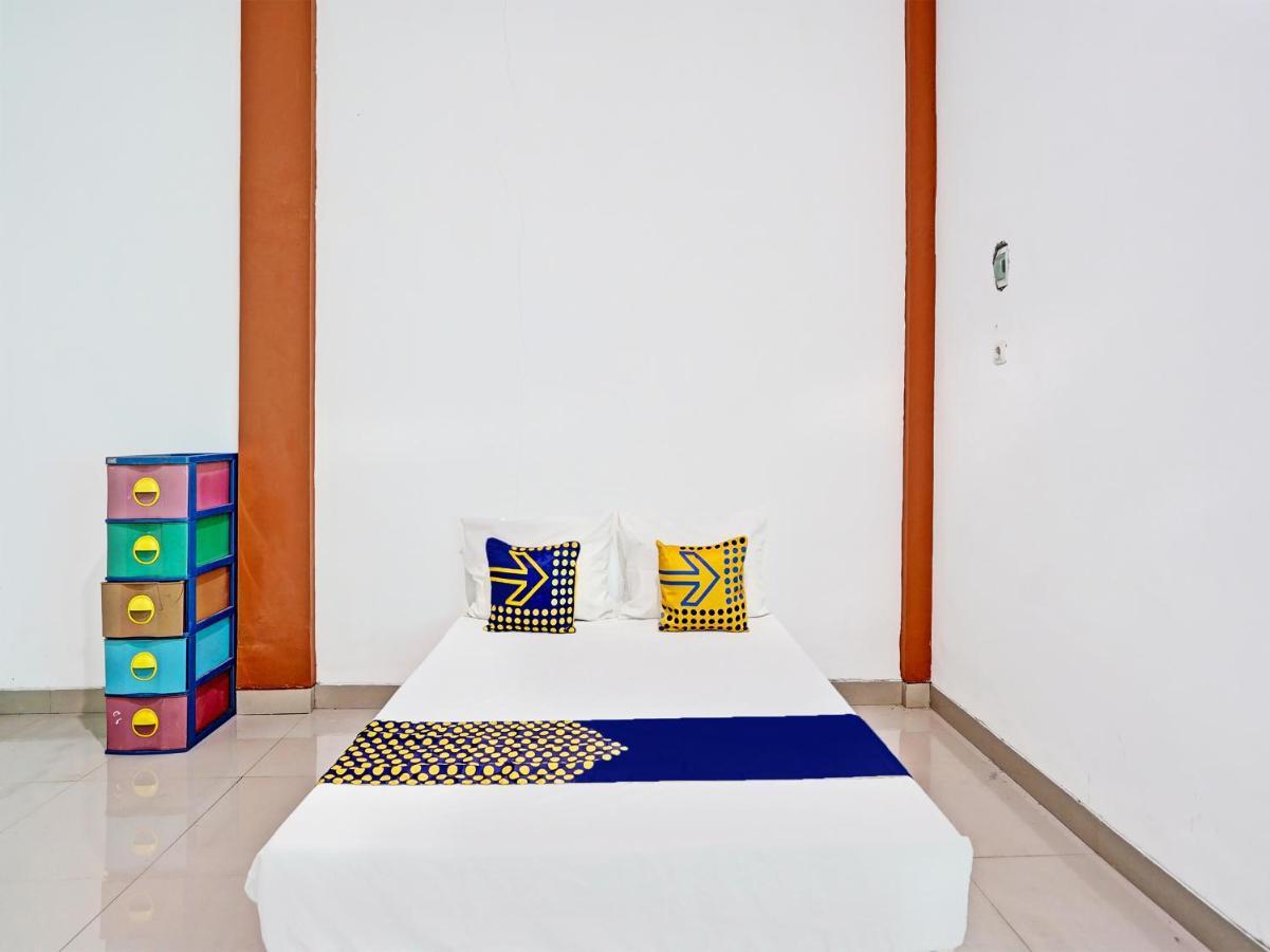 Oyo 92006 Kost Sejahtera Syariah Hotel Sidoarjo Ngoại thất bức ảnh