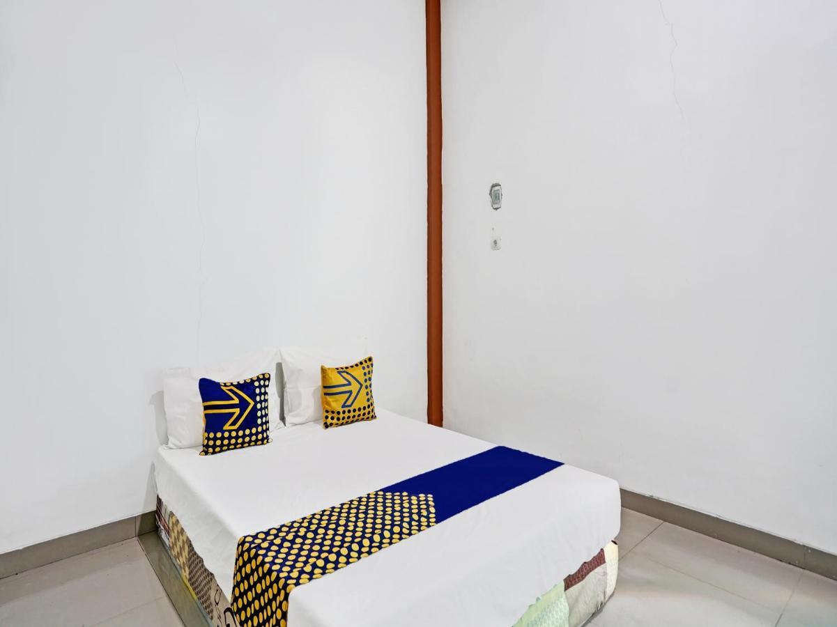 Oyo 92006 Kost Sejahtera Syariah Hotel Sidoarjo Ngoại thất bức ảnh