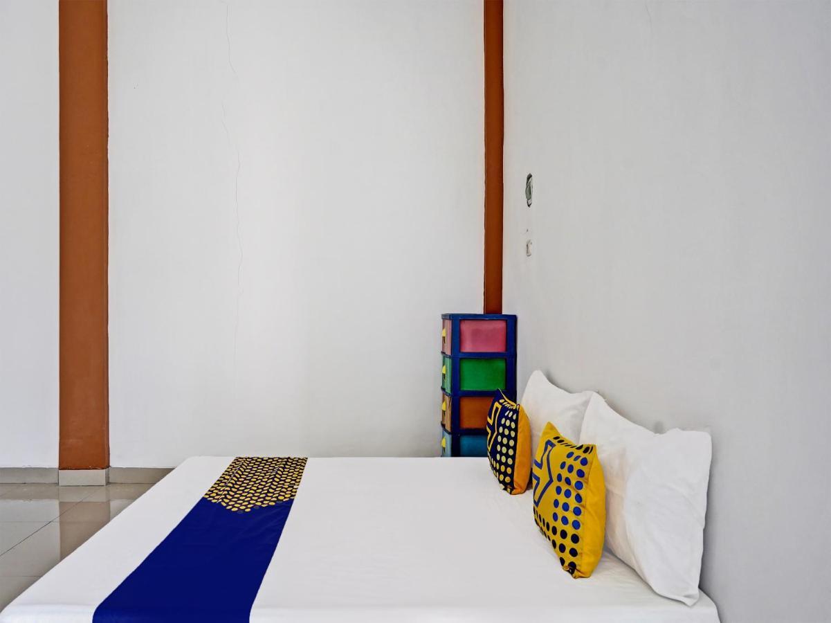 Oyo 92006 Kost Sejahtera Syariah Hotel Sidoarjo Ngoại thất bức ảnh