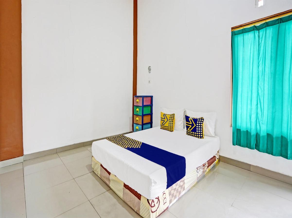 Oyo 92006 Kost Sejahtera Syariah Hotel Sidoarjo Ngoại thất bức ảnh